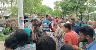 মেহেরপুরে ফুটবল খেলার সময় বজ্রপাতে স্কুলছাত্রের মৃত্যু